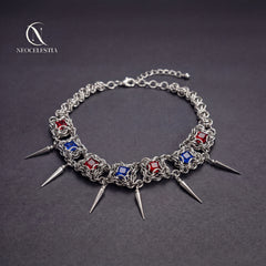 The "Lady Crimsonvein“ Chainmail Necklace